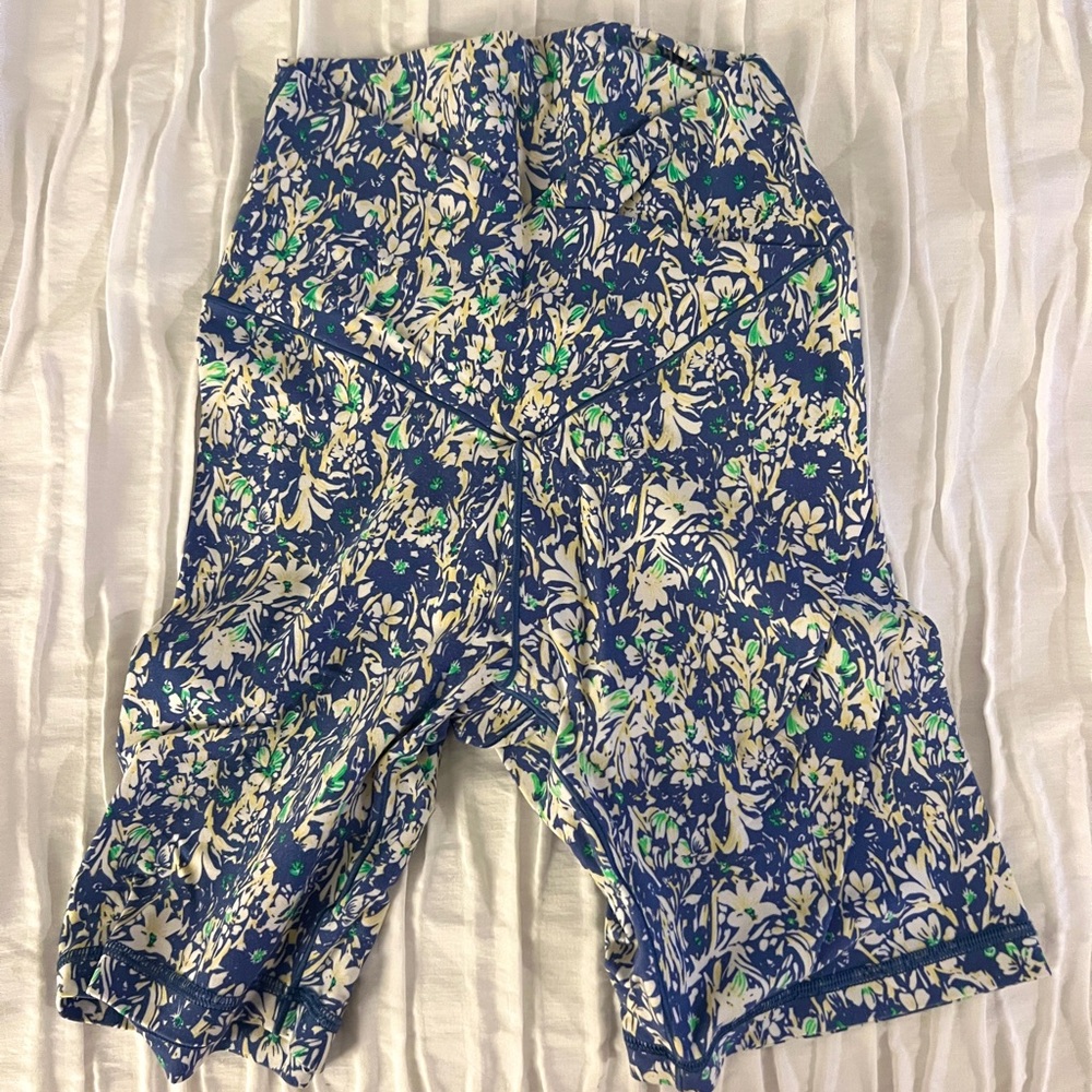 Arie biker/yoga shorts